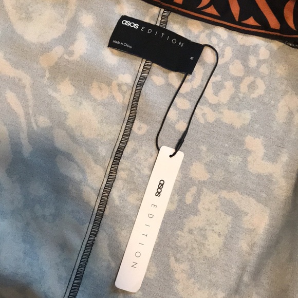 ASOS EDITION satin animal print kimono in black. Worn only a couple times!! - Picture 3 of 7